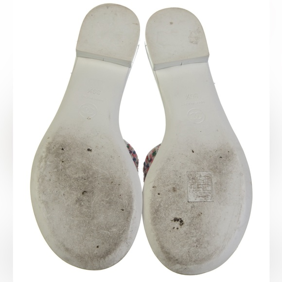 CHANEL interlocking cc logo slides - Picture 5 of 5